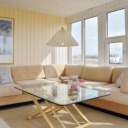 2 Bedroom Amazing Home In Lemvig Norby  Экстерьер фото