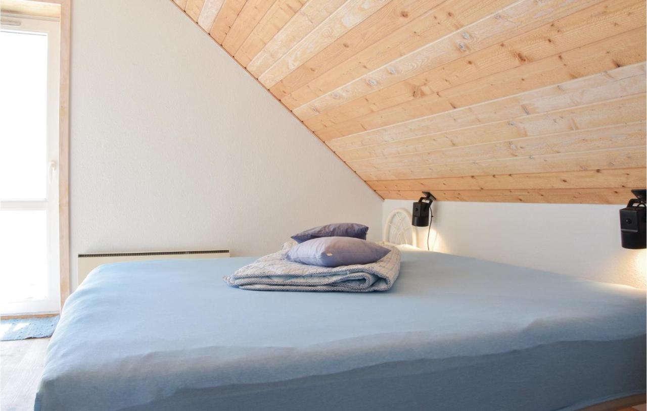 2 Bedroom Amazing Home In Lemvig Norby  Экстерьер фото
